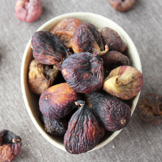 Инжир красный горный сушеный