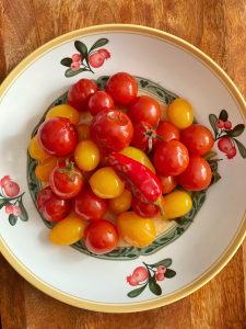 Томаты черри маринованные ( на винном уксусе ) 1,5 литра 