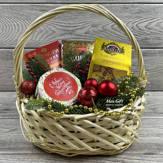 Подарочная корзина «Новогоднее чаепитие» Подарочная корзина «Новогоднее чаепитие»