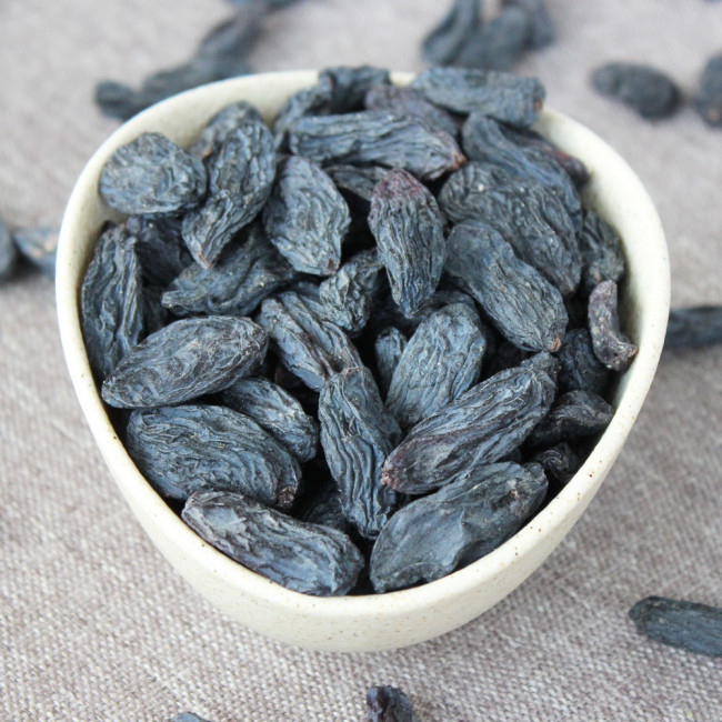 Изюм черный Гигант