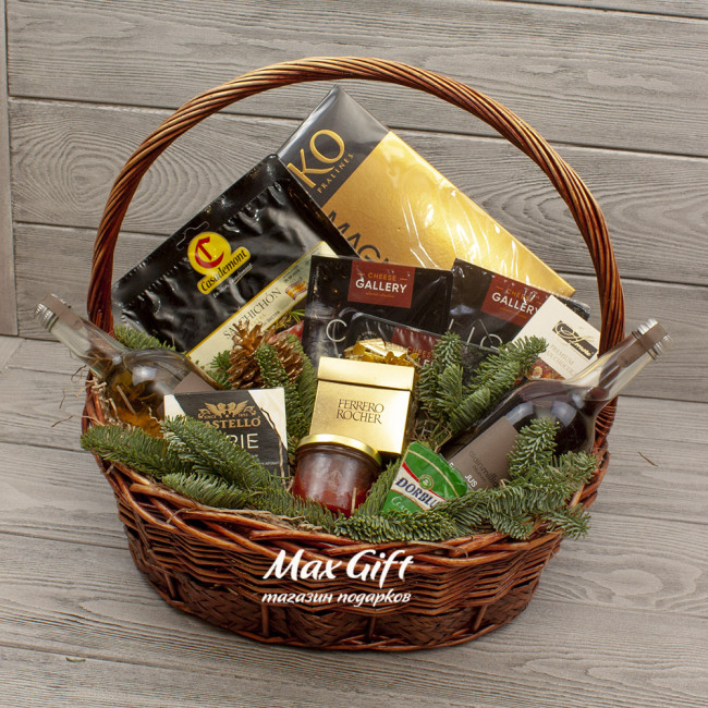 Подарочная корзина «Еловая»
