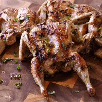 Перепелка табака в сметанном соусе с прованскими травами 4 порции