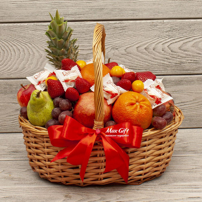 Корзина с фруктами в подарок “Гранат” Корзина с фруктами в подарок “Гранат”