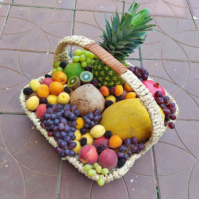 Фруктовая корзина с дыней №77