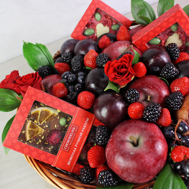 Фруктовая корзина с шоколадом и фруктами №100