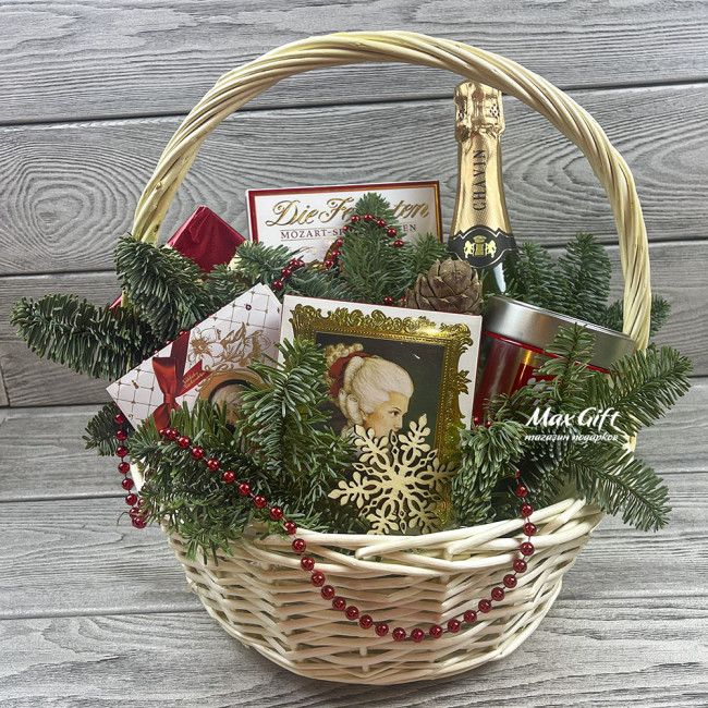 Подарочная корзина «Новогодняя»