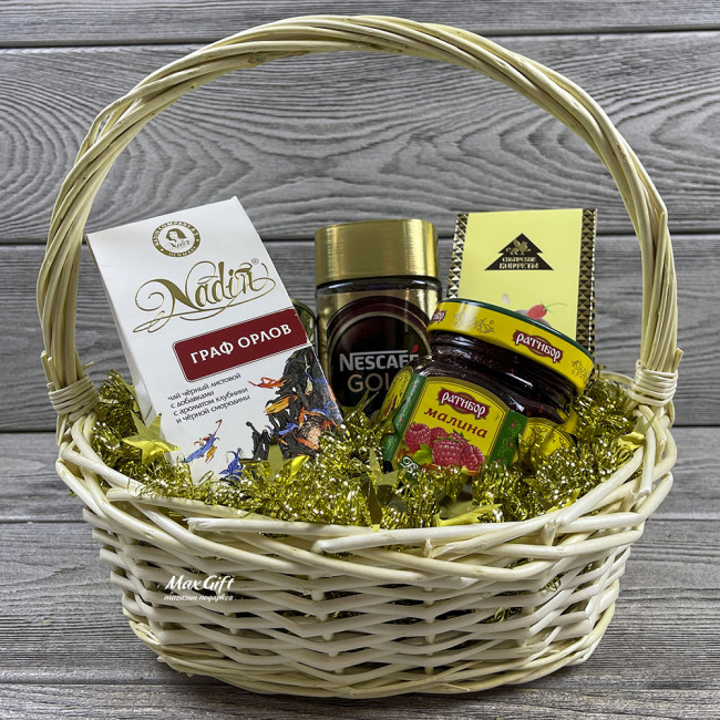 Подарочная корзина «Новогодняя звезда» Подарочная корзина «Новогодняя звезда»