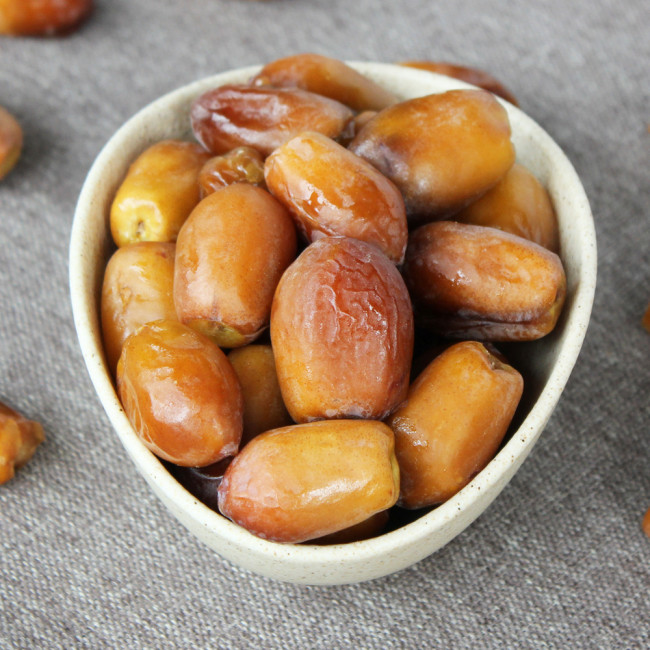 Финики Захеди