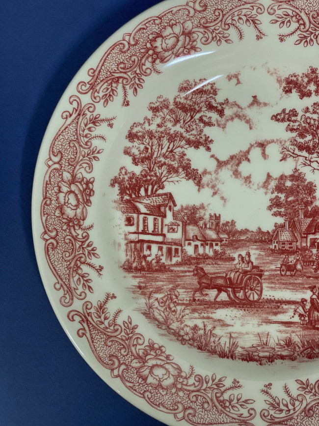 Тарелка розовая АНГЛИЙСКАЯ ДЕРЕВНЯ 24 см 4 шт