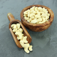 Кешью очищенный сырой PREMIUM КРУПНЫЙ 250 гр