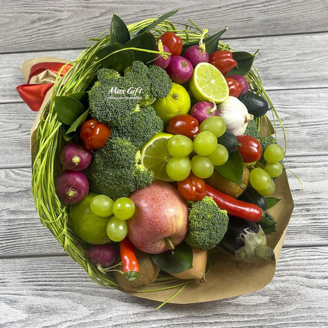 Букет из овощей и фруктов «Летний ужин»