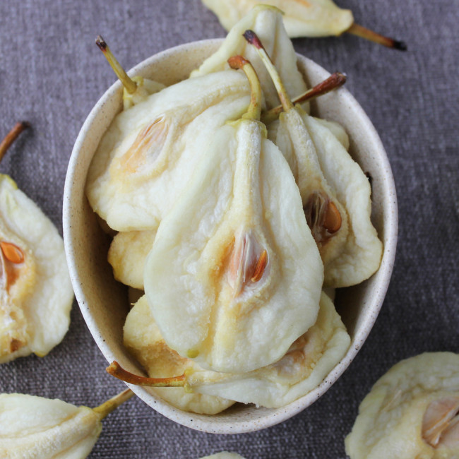 Груша вяленая половинки