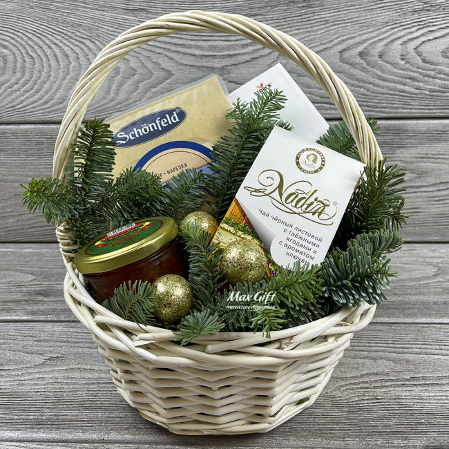 Подарочная корзина «Снеговик» Подарочная корзина «Снеговик»