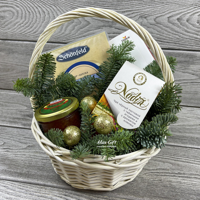 Подарочная корзина «Снеговик» Подарочная корзина «Снеговик»