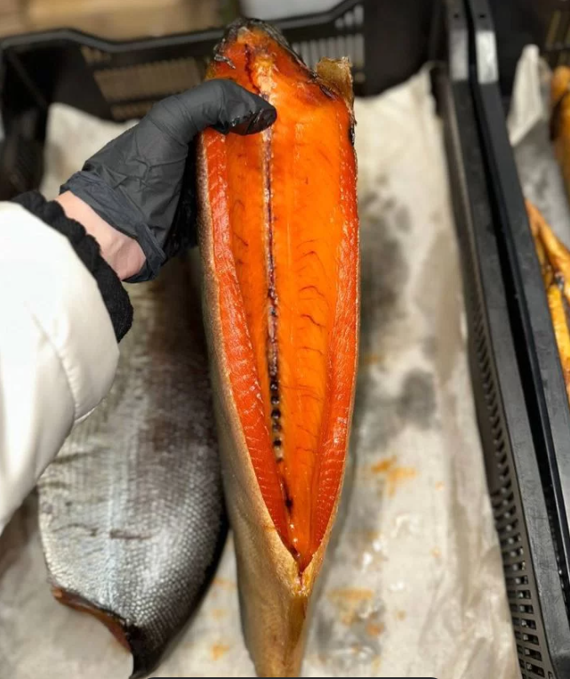 Балык семги холодного копчения 1 кг