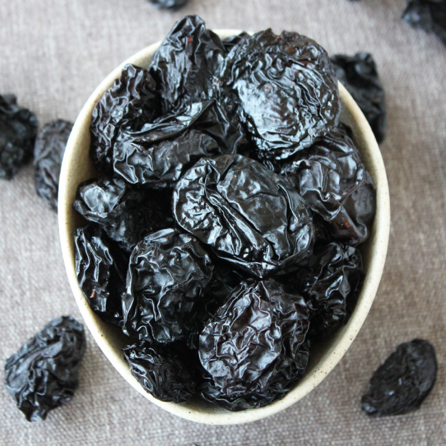 Чернослив сушеный с косточкой