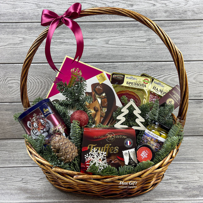 Подарочная корзина «Зимние подарки»