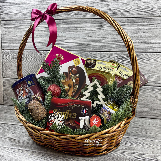 Подарочная корзина «Зимние подарки»