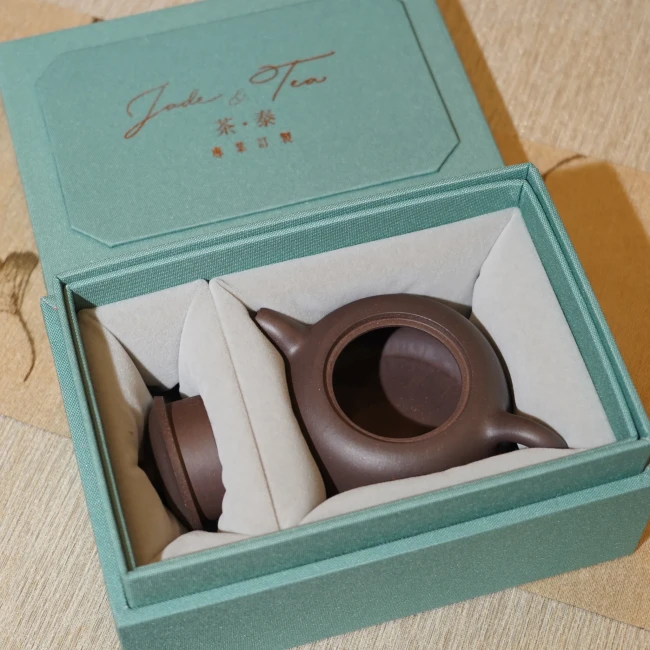 Чайник ручной работы из фиолетовой глины 180 мл