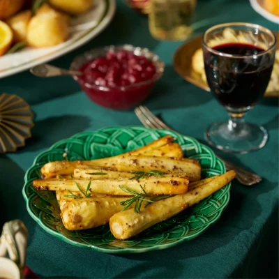 Запеченный пастернак с травами 500 гр