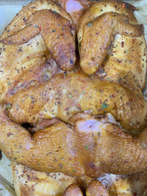 Курица табака горячего копчения (примерный вес тушки 1,5-2 кг) 1 кг