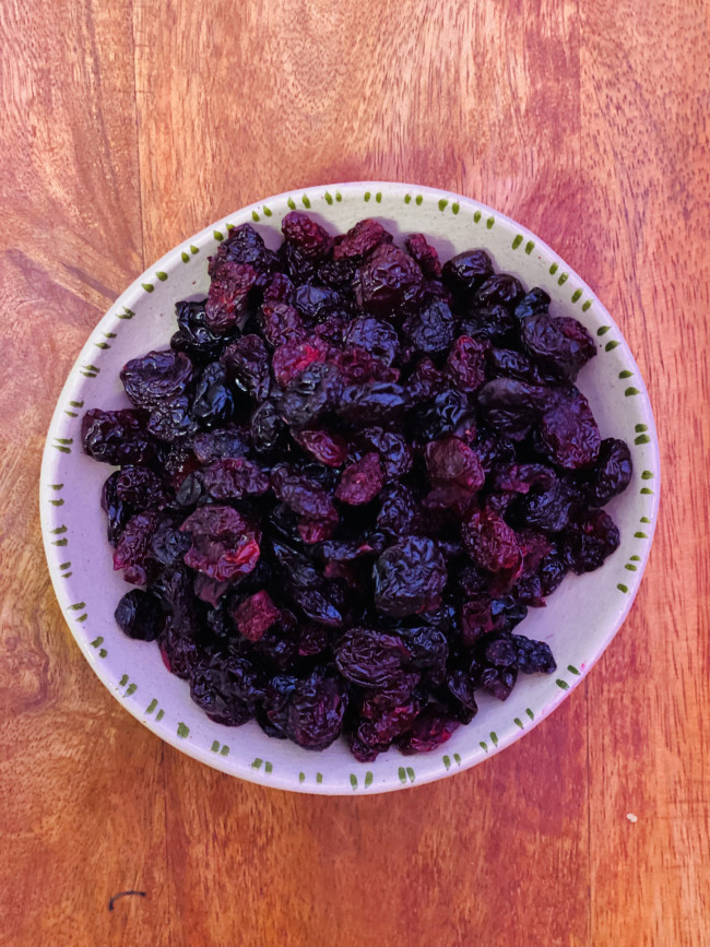 Вишня вяленая